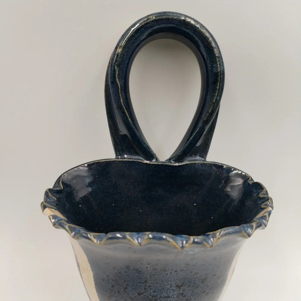 VTG Richard Sanderson Studio Art Pottery Wall Pocket Vase Blue Glaze‎ NH 2002